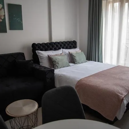 Lägenhet Milmari Nlux 74 *